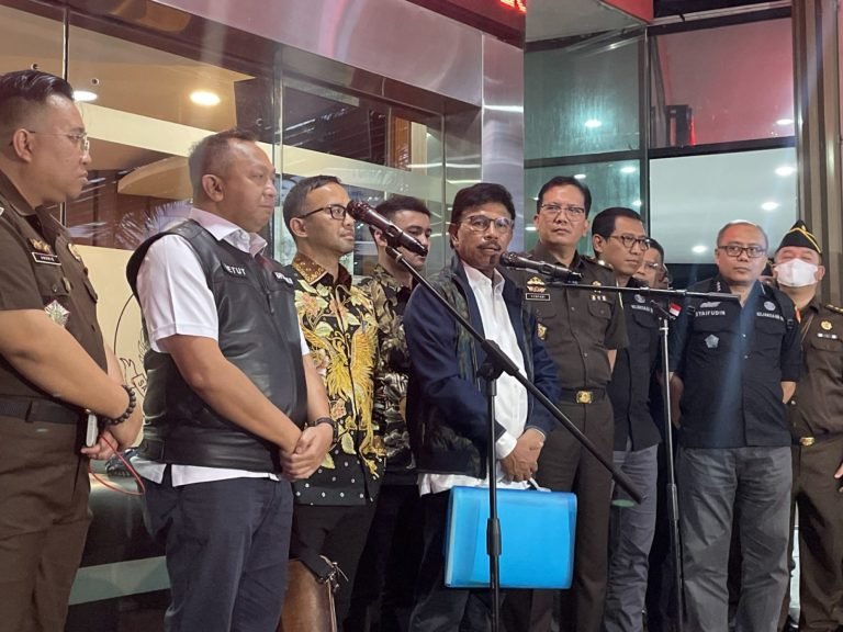 SIAP DIPANGGIL LAGI NIH..! Diperiksa 9 Jam, Menteri Johnny Mengaku Sudah Buka-bukaan Soal Proyek BTS 4G ke Kejagung