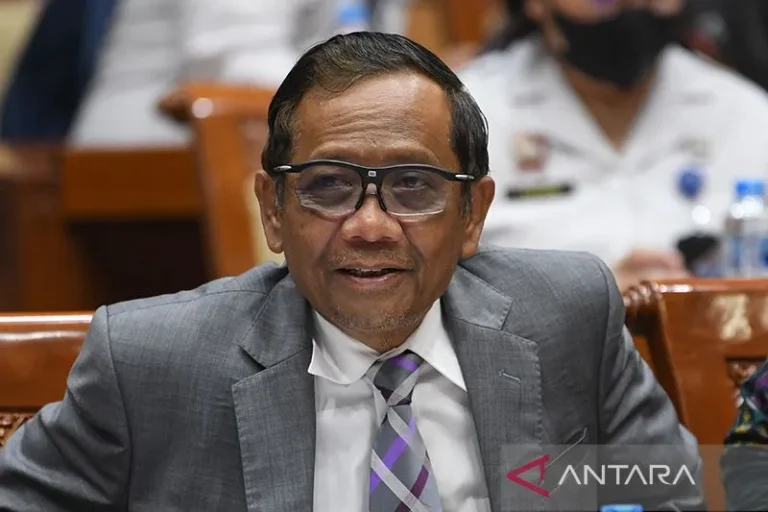 PASTIKAN DONG PAK..! Mahfud MD Ingatkan Hindari Politik Praktis Di Masjid