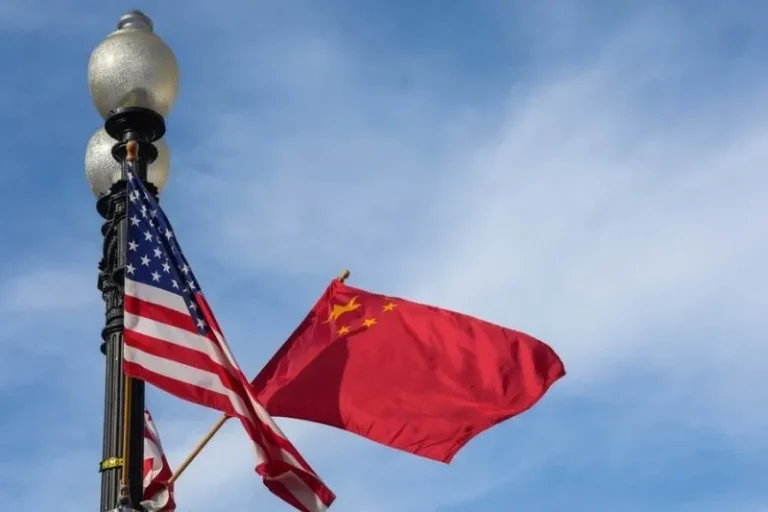 USIR AJA KOH..! China Sanksi Dua Kontraktor Pertahanan AS