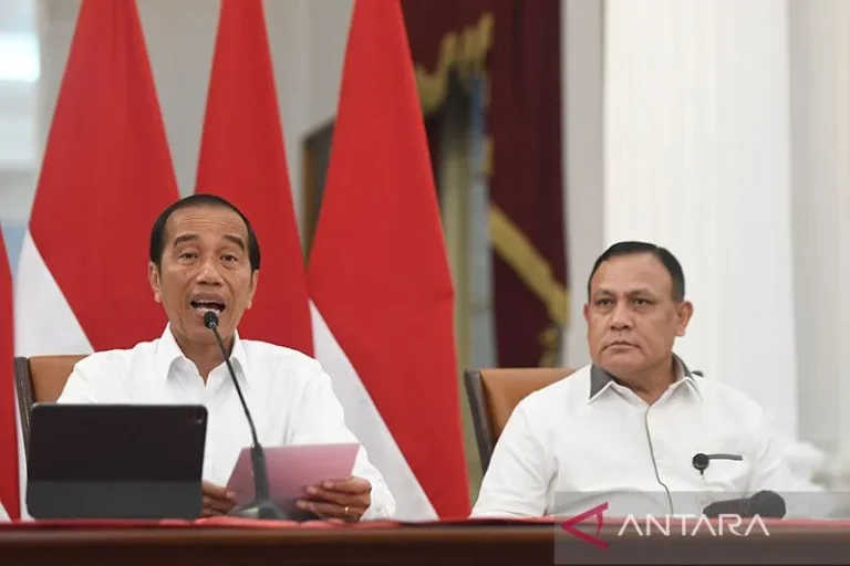 BANYAK DIKASIH PELUANG…! Jokowi: Saya Tidak Akan Pernah Sedikit Pun Toleransi Pelaku Korupsi