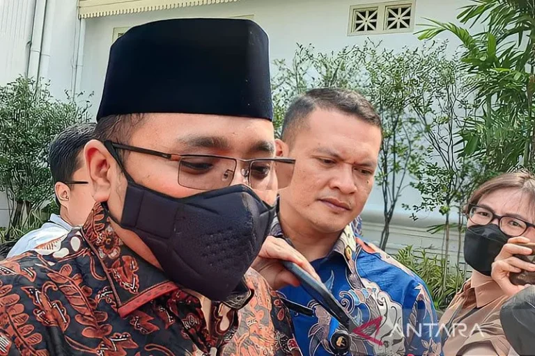 BENARKAH GUS..? Menag Luruskan Info Keliru Terkait Penutupan Patung Bunda Maria