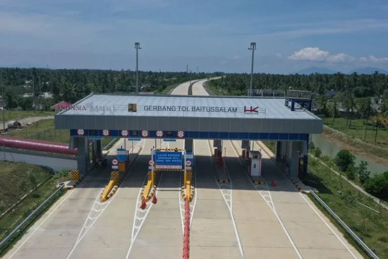 AYO DICOBA GAEZ..! Jalan Tol Trans Sumatera 596 Kilometer Siap Digunakan Pemudik