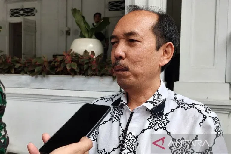 JANGAN SAMPAI NIH..! DPR Tegaskan Tenaga Honorer Tidak Akan Dihapus