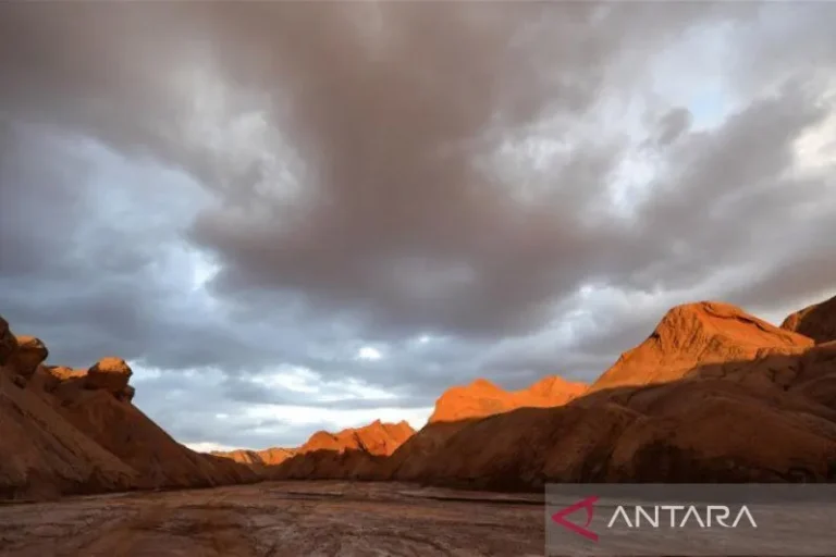 BIKIN AS MAKIN TERTINGGAL..! Peneliti China Temukan air di Mars