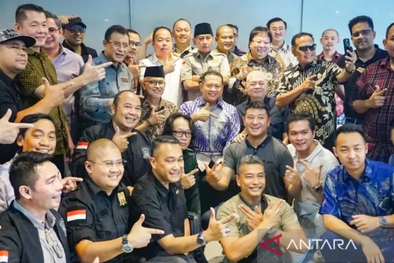 PENTING NIH GAEZ..! Ketua MPR: Diperlukan Peraturan Perizinan Senjata Api Bela Diri Sipil
