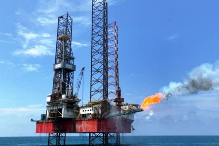 PASTIKAN BAGIAN RAKYAT MALUKU PUNG…! Menko Luhut: Petronas dan Pertamina Akan Gantikan Shell di Blok Masela
