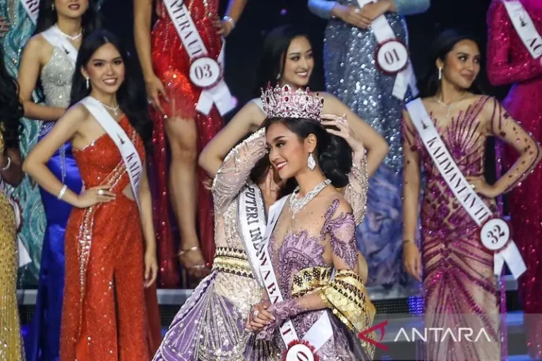 INSPIRATIF NIH..! Farhana Nariswari dari Jawa Barat Sandang Puteri Indonesia 2023