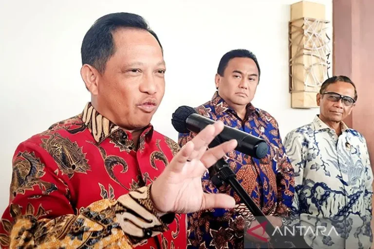 BANYAK JALAN TIKUS NIH..! Mendagri Tito Ungkap Asal Pasokan Senjata KKB Di Papua