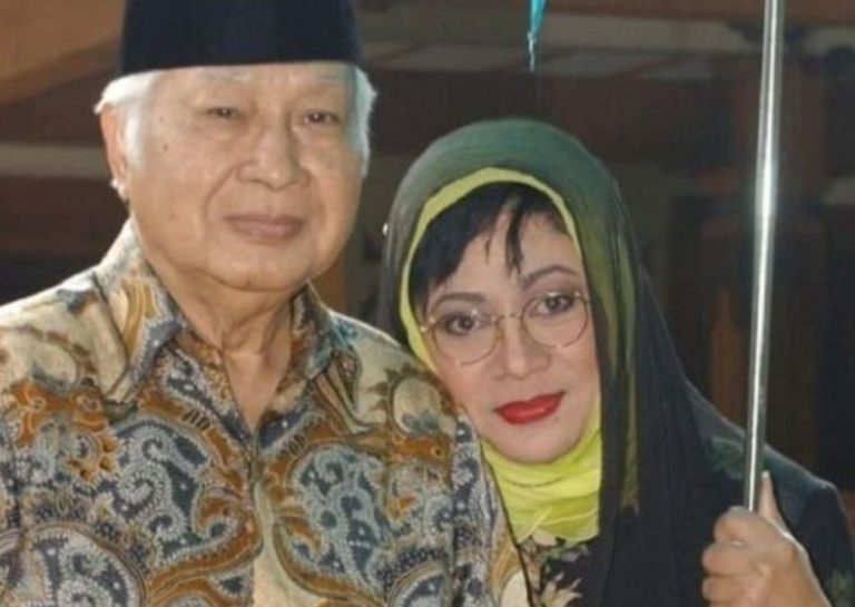 KOQ GAK DIKEJAR..? Kemenkeu Sebut Utang Perusahaan Tutut Soeharto Capai Rp700 miliar