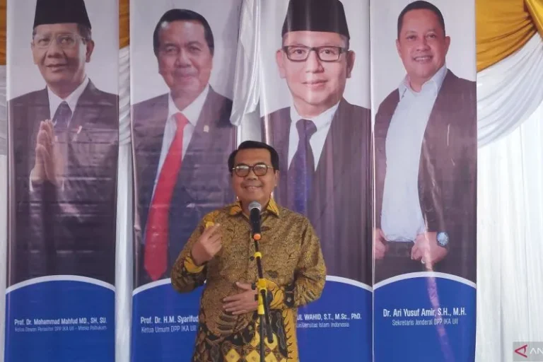 EMANG BISA..? Ketua MA Ingatkan Kerja Bersama Memberantas Mafia Hukum