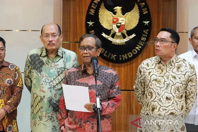JANGAN SALAH LANGKAH..! Mahfud MD Sampaikan Tiga Tindakan Untuk Tangani Ponpes Al-Zaytun