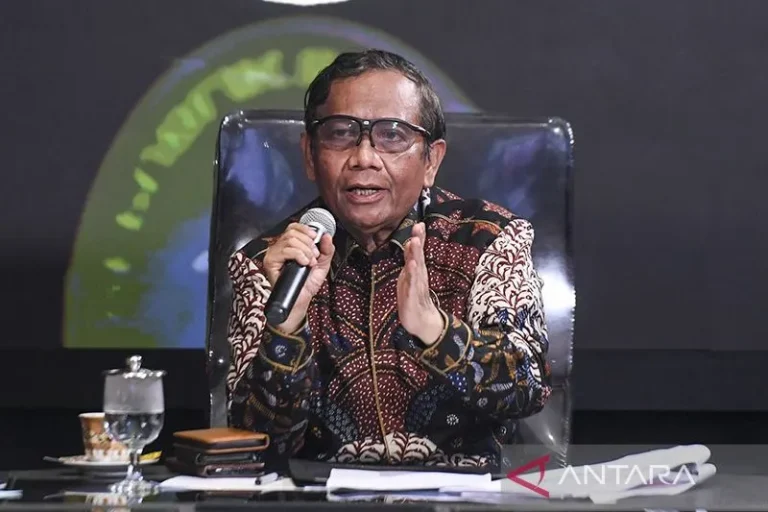 JANGAN LOLOS LAGI..! Mahfud: Proses Hukum Pelaku Pelanggaran HAM Berat Tetap Berjalan