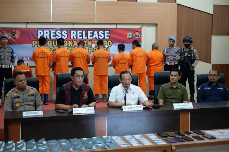 MAKIN NEKAT AJA NIH..! Satgas TPPO Polri Gagalkan Pengiriman 123 PMI Ilegal Ke Malaysia