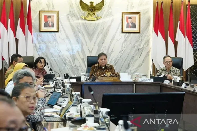 UDAH DAPET BELON..? Menko Airlangga Sebut Penyaluran KUR Capai Rp105,47 T per 30 Juni 2023