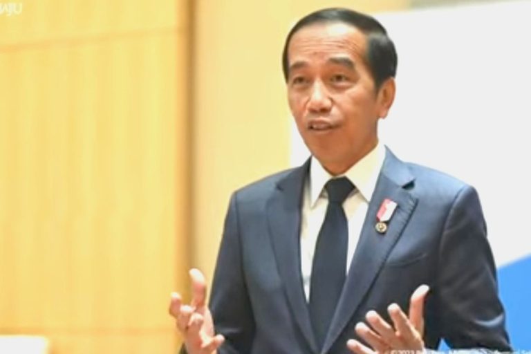 MASIH BANGSA JAJAHAN..! Soal Hilirisasi, Jokowi: Kita Ini Ekspor Bahan Mentah Sejak VOC…