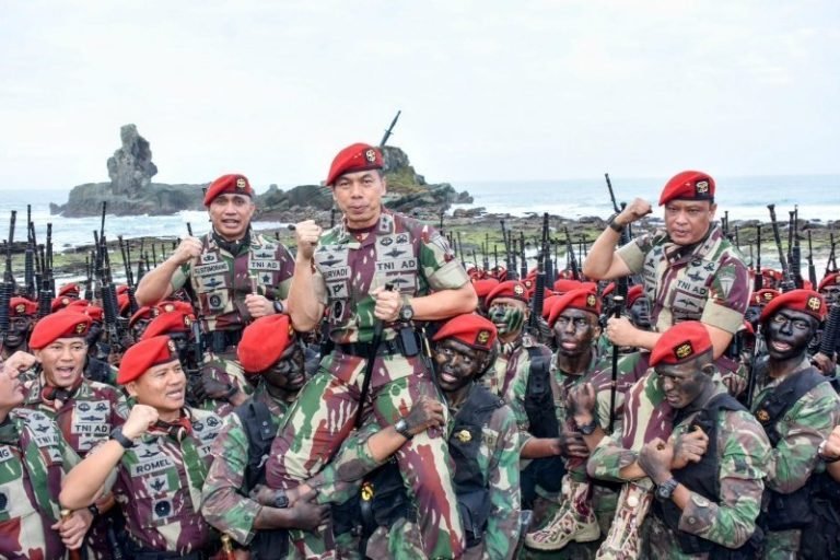 Dari Pembaretan ke-107 Kopassus: Restu Ibu Tumpah di Pasir Permisan