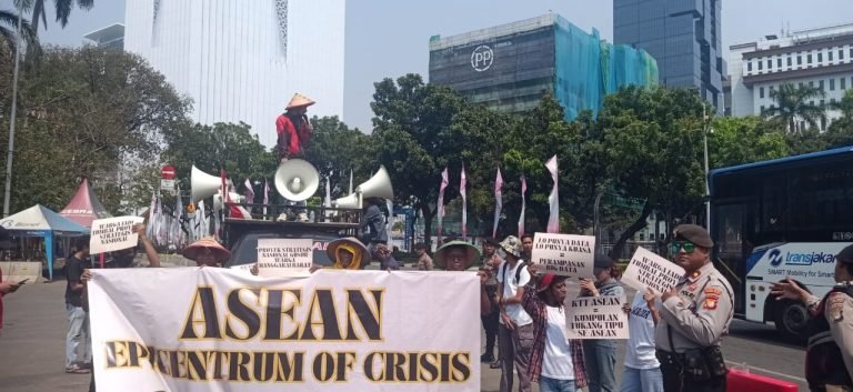 JANGAN GUSUR RAKYAT..! KTT ASEAN Kembali Digelar, Warga Korban Gusuran PSN Golo Mori Gelar Aksi di Jakarta