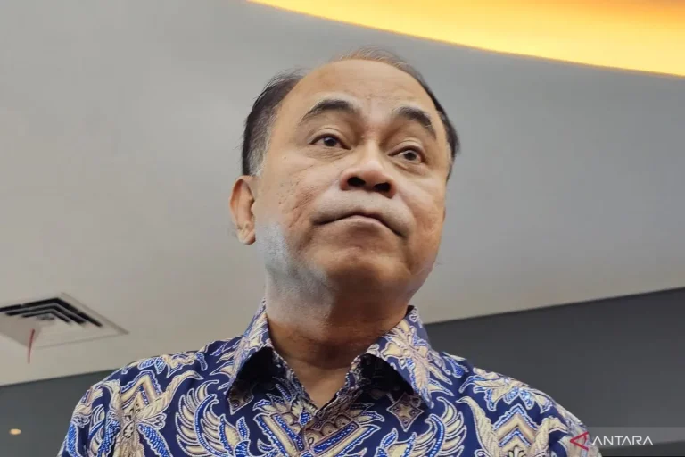 HARUS RAJIN PEMBERSIHAN..! Menkominfo Minta OJK Blokir 800 Rekening Terafiliasi Judi “Online”