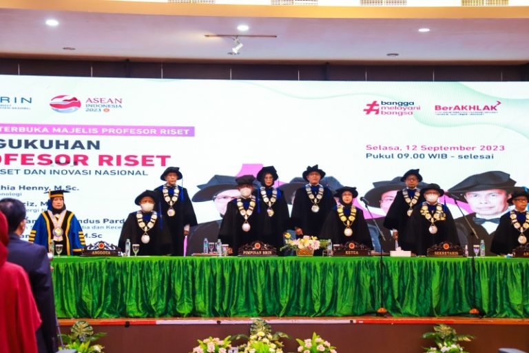 DITUNGGU INOVASINYA..! Waka BRIN Pimpin Pengukuhan 4 Profesor Riset