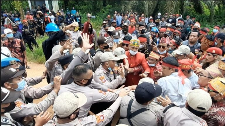 SADIS BANGET NIH..! Hasil Investigasi Bentrok Seruyan: Ada Seruan Polisi “Bidik Kepalanya!”