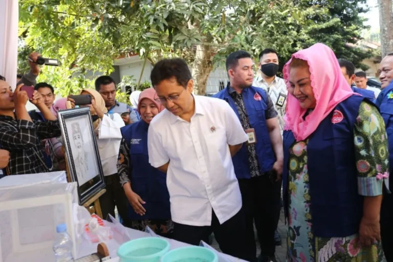 WASPADA DAMPAK MUTASINYA..! Kemenkes Tebar Jentik Nyamuk Wolbachia di Lima Kota Sepanjang 2023
