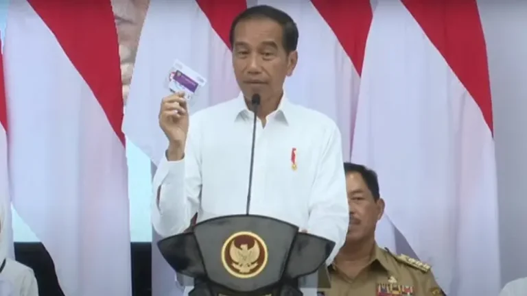AWAS LOH YA..! Presiden: Bantuan Program Indonesia Pintar Tidak Boleh Dibelikan Pulsa