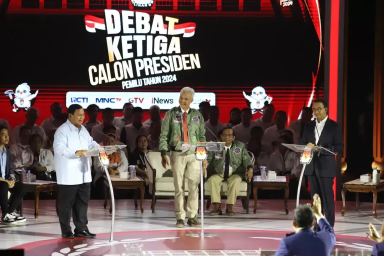 Antara Emas Dan Loyang: Prabowo Bicara Strategis, Kandidat Lain Mengais Kejelekan