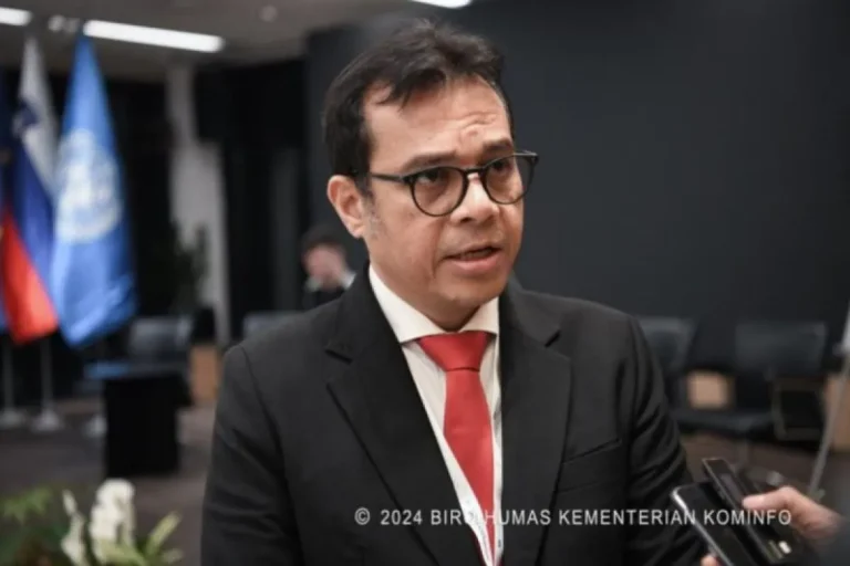 PECUT LEBIH KERAS..! Wamen Nezar Patria: Negara Maju Jadi Contoh Pengembangan Ekosistem Artificial Intelligence