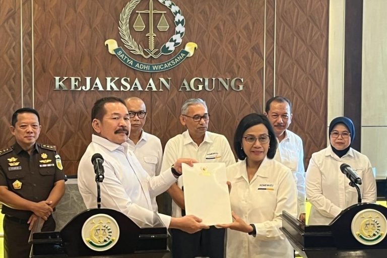 SIKAT JANGAN LOLOS..! Kejagung Ungkap Korupsi 4 Perusahaan Debitur LPEI Rp 2,5 Triliun Atas Laporan Menkeu