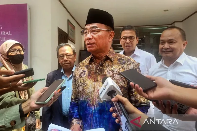 SALING MENGHORMATI AJA..! Menko PMK: Pengeras Suara Masjid Jangan Sampai Ganggu Lingkungan