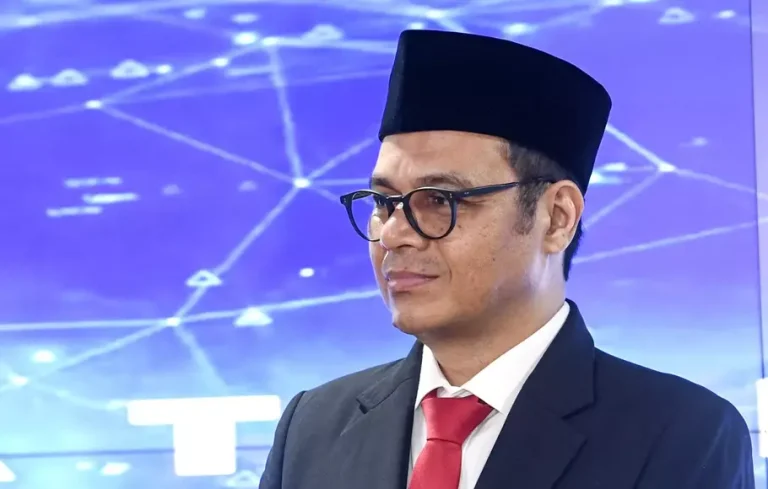 GASPOL MEN..! Wamenkominfo Nezar Patria Jajaki Kerja Sama dengan Amazon dan Microsoft