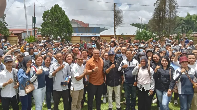 BUTUH SANKSI TEGAS MENDAGRI..! Jarnakes Kecam Bupati Yang Pecat 249 Nakes di Manggarai, NTT