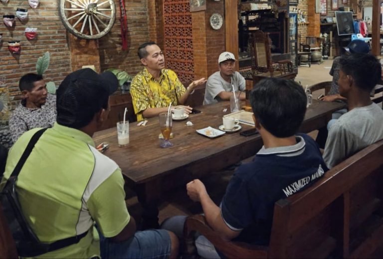 DESA HARUS MAKMUR..! Iwan Soelasno: Saatnya Desa Bersatu Kawal Pemerintahan Prabowo-Gibran