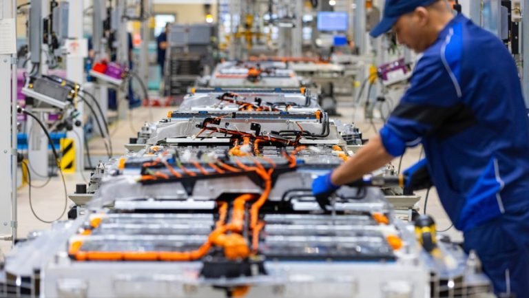 MANTAP NIH..! 5 Proyek Baterai EV di RI, Pabrik Perdana Beroperasi Mei 2024