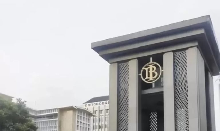 SIAPA ANGGOTA DPR YANG JADI TERSANGKA..? KPK Usut Kasus Dugaan Korupsi CSR di BI dan OJK