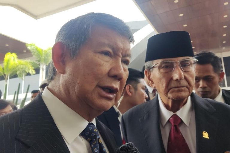 41℅ ANAK KE SEKOLAH DALAM KONDISI LAPAR..! Hasyim Pastikan Makan Bergizi Gratis Diberikan Dua Kali Sehari: Pagi dan Siang