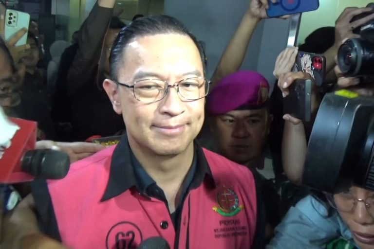 INI CONTOH MENTERI TOXIC..! Jadi Tersangka Impor Gula, Tom Lembong Rugikan Negara Rp 400 Miliar