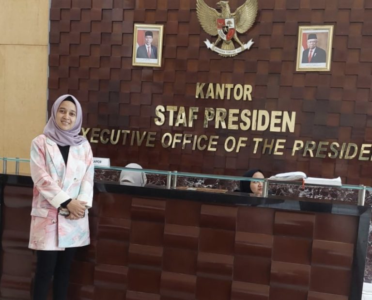 GILA ! UPAHNYA HANYA Rp 300 RIBU/BULAN..! Serikat Pekerja Bidan Minta Presiden Prabowo Perbaiki Kesejahteraan Bidan