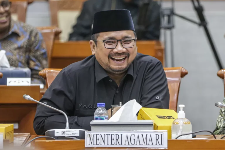 MENTERI AGAMA SETUJU GAK NIH..? Supermarket Wajib Punya Sertifikat Halal, Meski Jual Produk Nonhalal