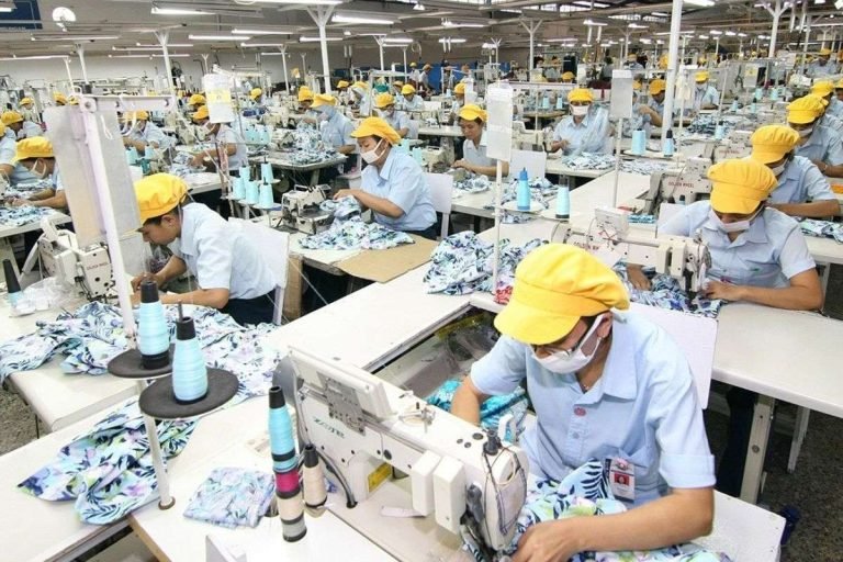 PEKERJA KORBAN PHK BERTAMBAH NIH..! Klaim Jaminan Kehilangan Pekerjaan Naik 13 Persen