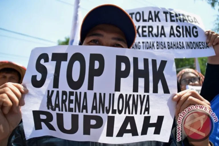 JANGAN OMDO LAH..! Hampir 60.000 Pekerja Terkena PHK, Pimpinan DPR: Regulasi Harus Menguntungkan Semua Pihak