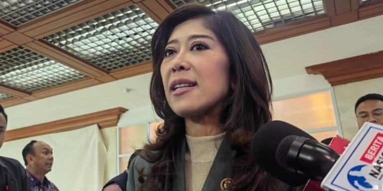 BONGKAR SEMUANYA MBAK..! 11 Pegawai Kemenkomdigi Nonaktif karena Judi “Online”, Menteri Meutya: Masih Berpotensi Bertambah
