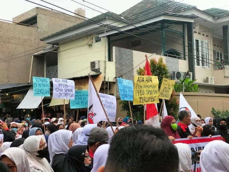 ITU UANG RAKYAT..! Anggota Komisi X DPR Sarankan Penerima LPDP yang Tak Pulang Harus Kembalikan Uang