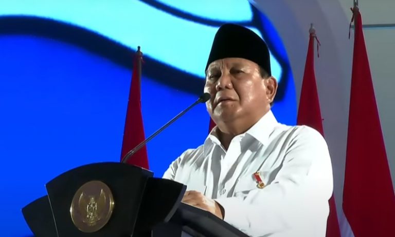 SEHARUSNYA BiSA GRATIS SEKOLAH SAMPAI KULIAH JENDERAL..! Prabowo Klaim Anggaran Pendidikan 2025 Tertinggi Sepanjang Sejarah RI
