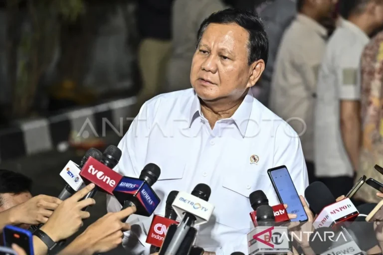 BUTUH KEPEMIMPINAN YANG KERAS JENDERAL..! Prabowo: Bangsa yang Kekayaannya Banyak, Elitenya Suka Lengah