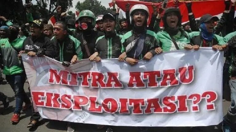 APA UNTUNGNYA..? Kemenaker Siapkan Aturan yang Tegaskan Driver Ojol sebagai Pekerja, Bukan Mitra Aplikator