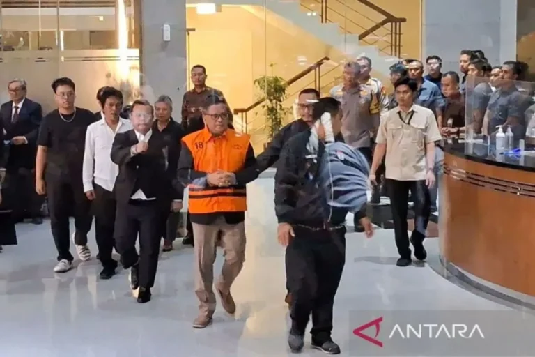 SELURUH RAKYAT MENYAMBUT GEMBIRA..! KPK Borgol Sekjen PDIP Hasto Kristiyanto