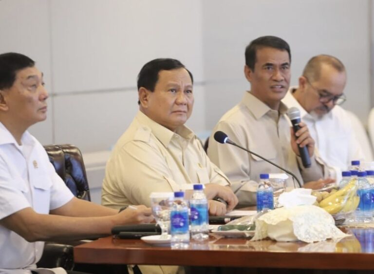 SITA JENDERAL..! Ancam Penggilingan yang Tak Patuh HPP Gabah, Prabowo: Kalau Tak Mau Tutup Saja, Negara Ambil Alih