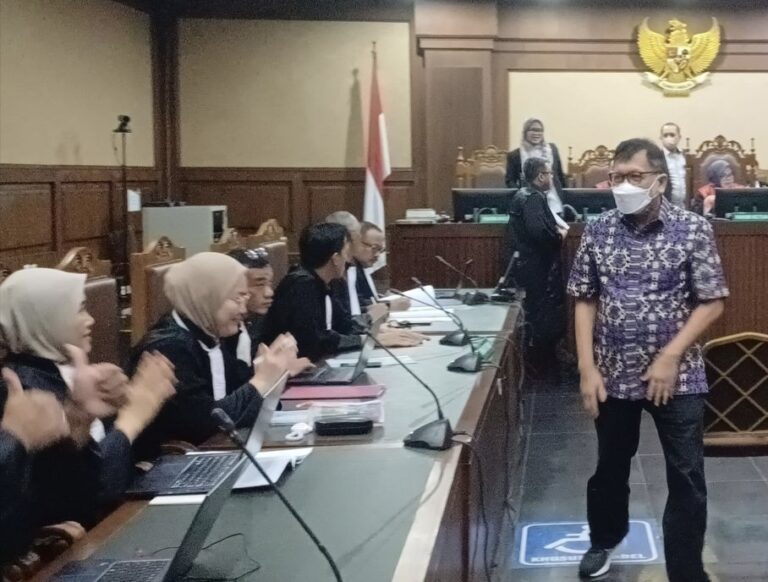 HASIL NYALO 10 TAHUN BAH..! Jaksa Ungkap Rincian Uang Rp 915 M dan 51 Kilogram Emas di Rumah Zarof Ricar