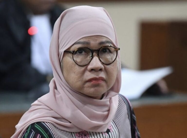 KURANG BERAT NIH..! Eks Dirut Pertamina Karen Agustiawan Diperberat Jadi 13 Tahun